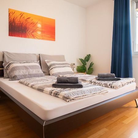 Ferienwohnung The Orange House Izola Exterior foto