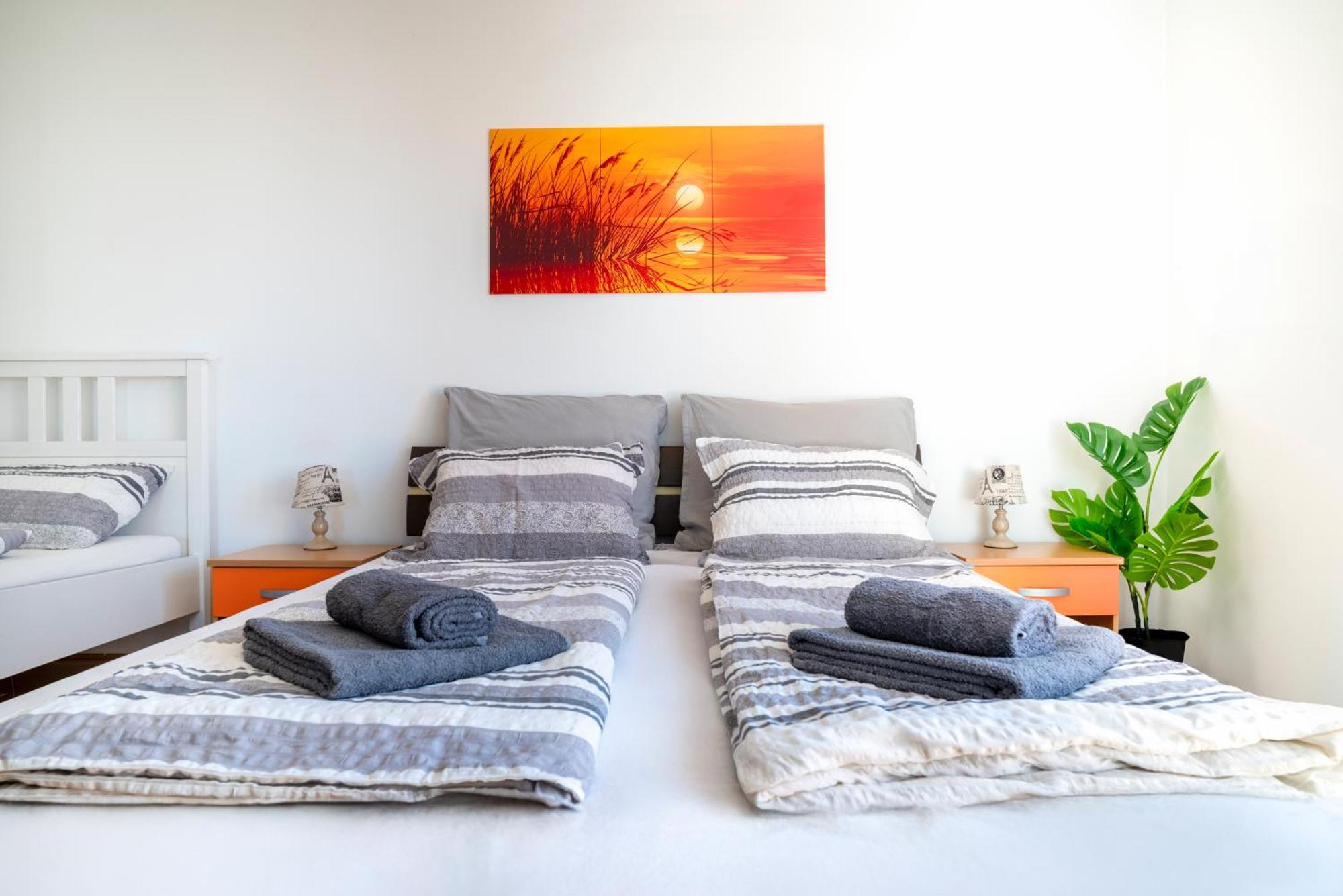 Ferienwohnung The Orange House Izola Exterior foto